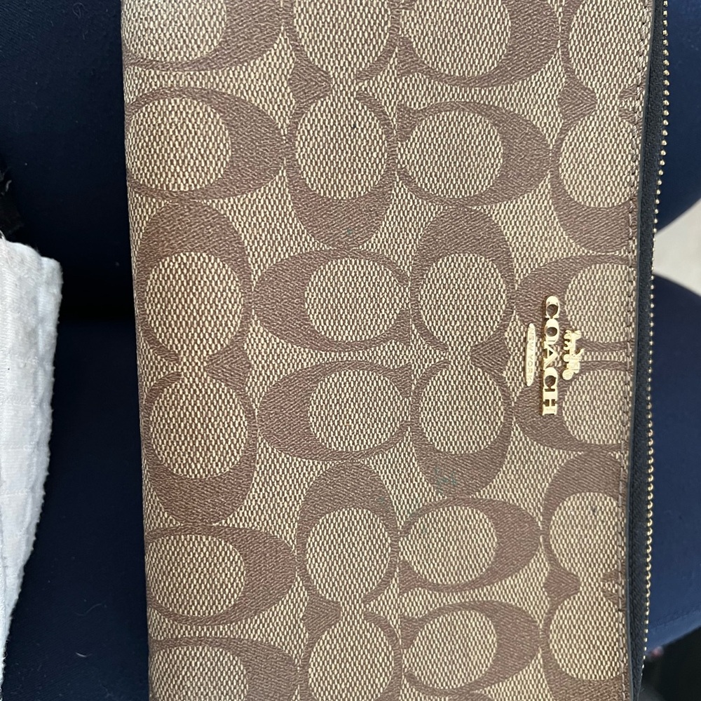 Coach Tan Signature Zip Wallet